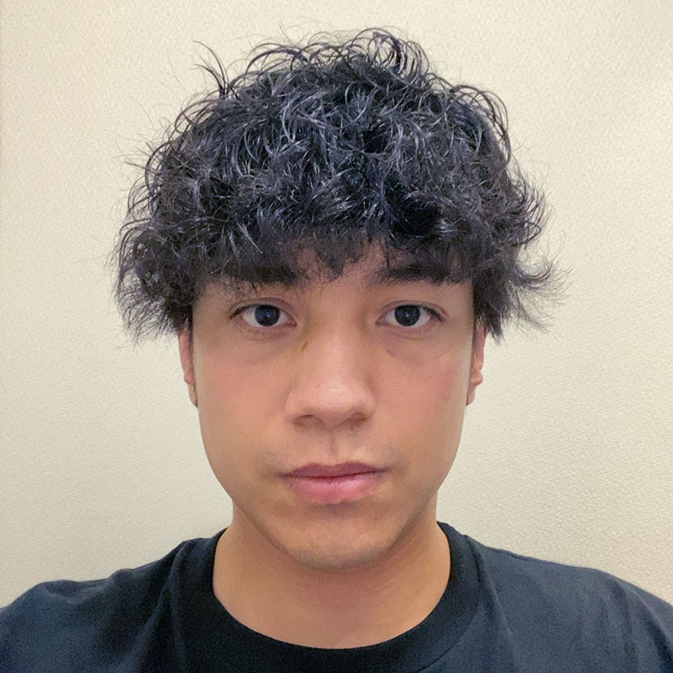 岡田 カルロス