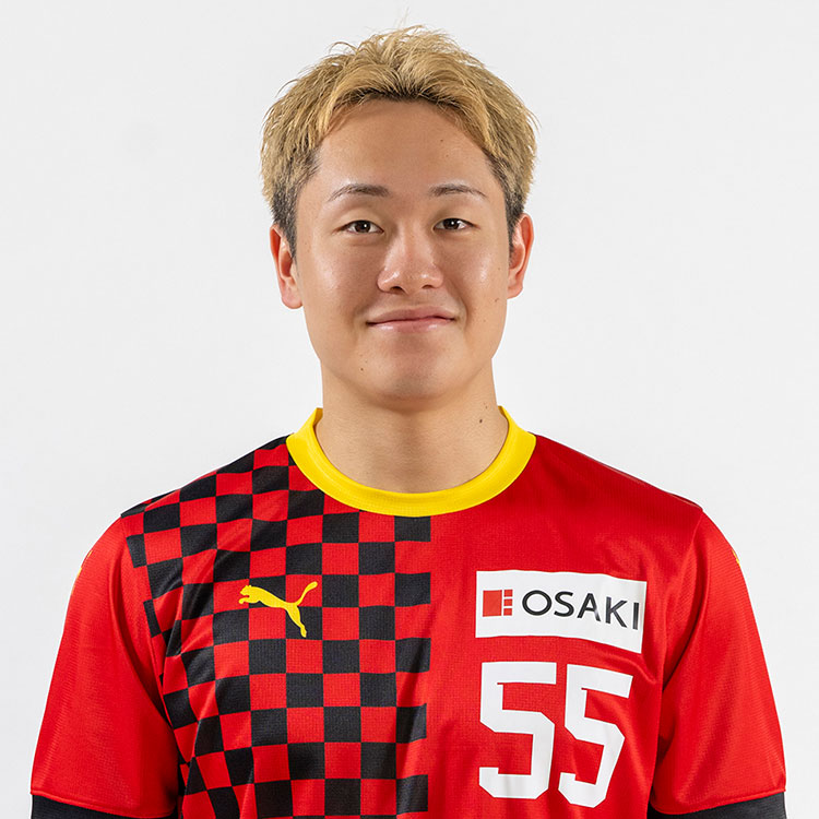 神初 真郁