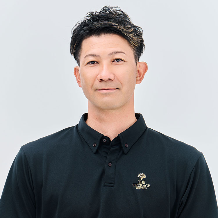 東長濱 秀作