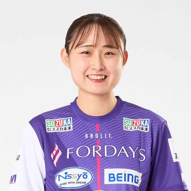 新井 梨奈