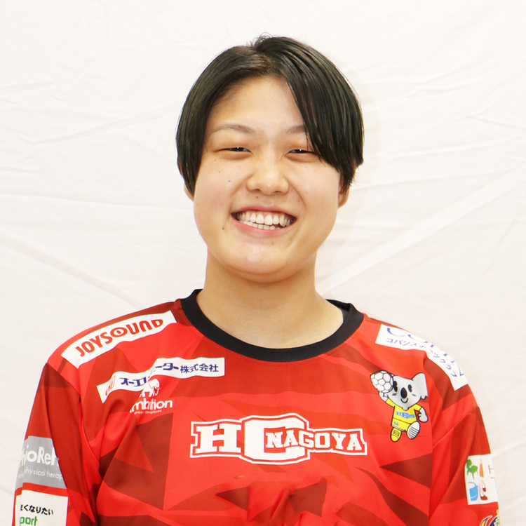川村 夏希