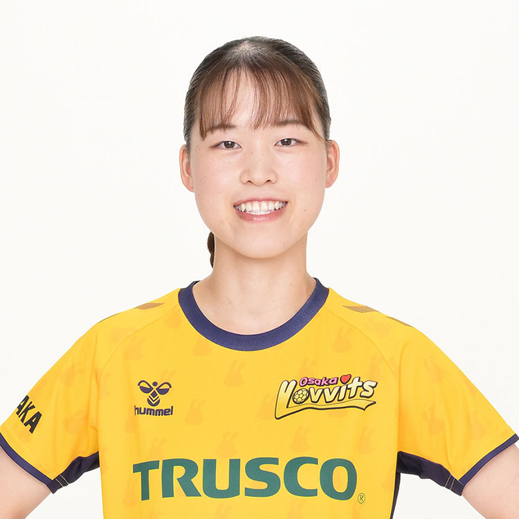 小野 真奈加