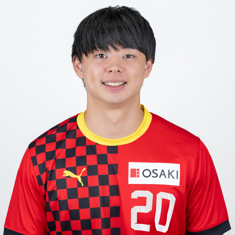 野尻 雄偉